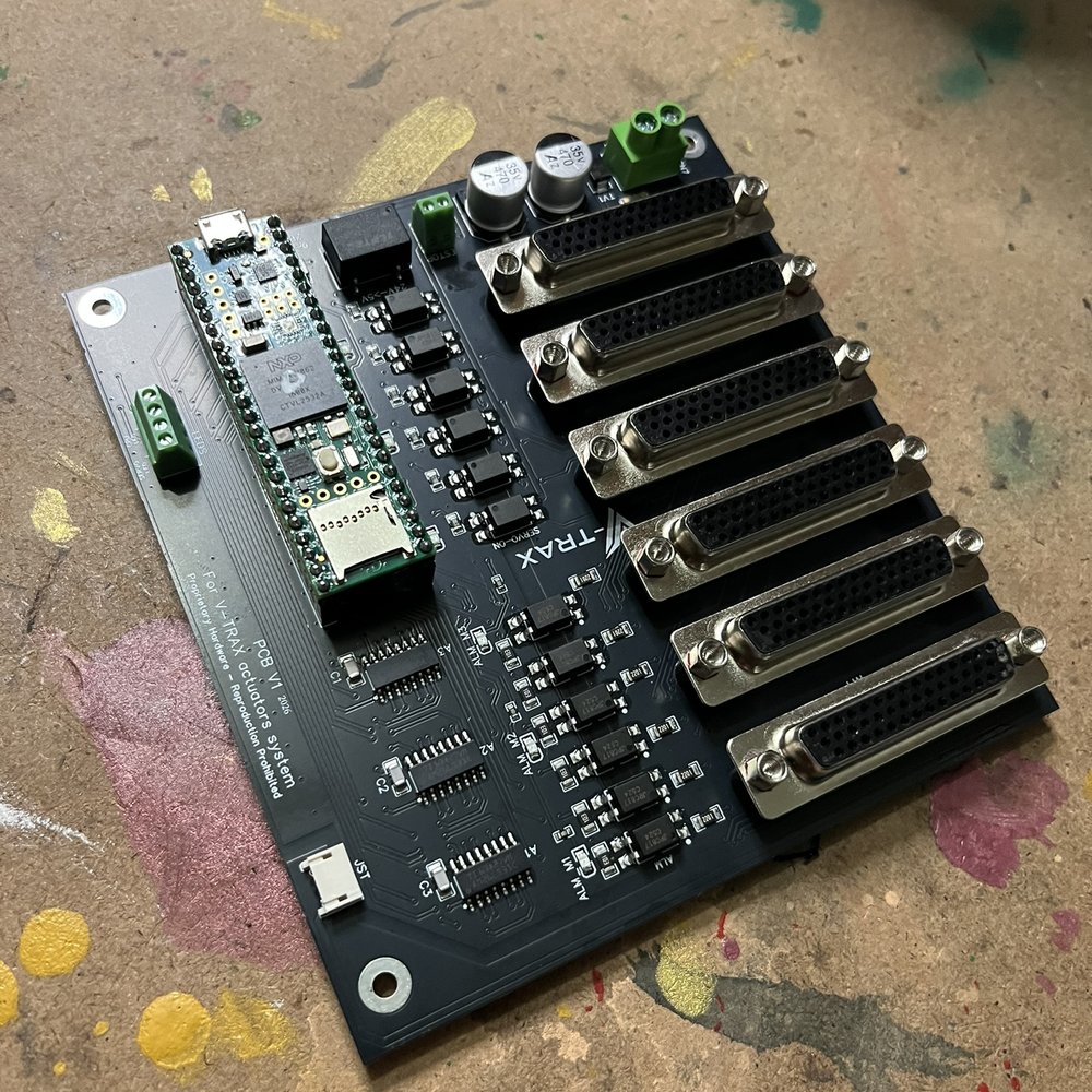 Connecteurs DB44 — photo 8